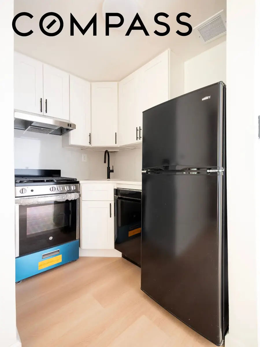 314 W 56th Street #4E, Manhattan, NY 10019 - #3