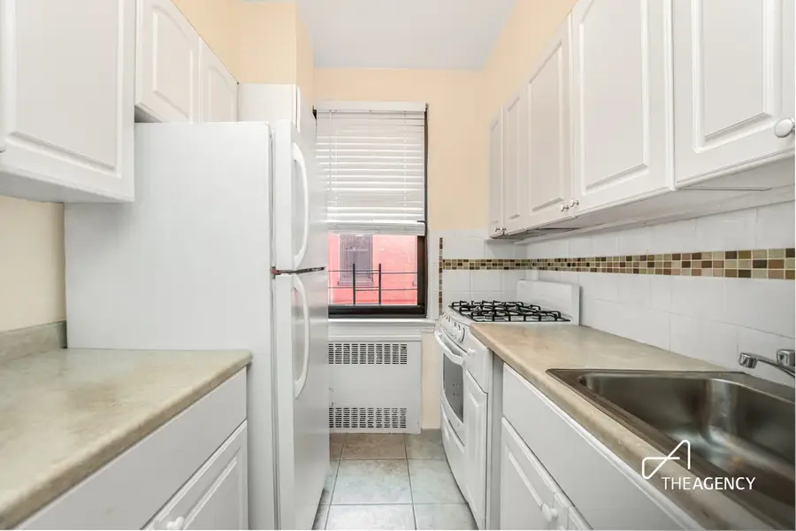 512 Kappock Street #2J, Bronx, NY 10463 - #3
