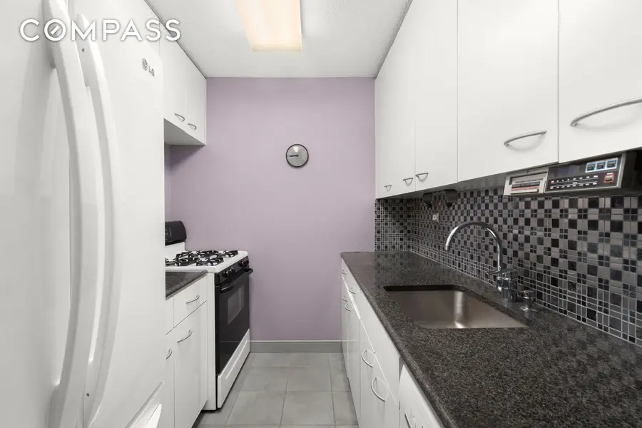 330 E 38th Street #19K, Manhattan, NY 10016 - #3