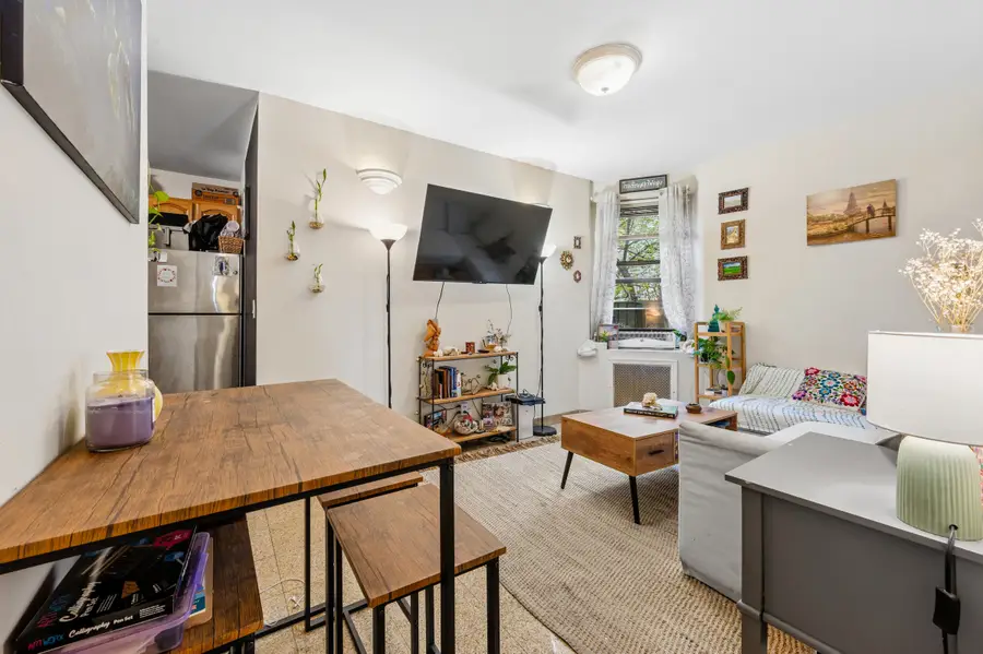 21-06 35th Street #2C, Astoria, NY 11105 - #3