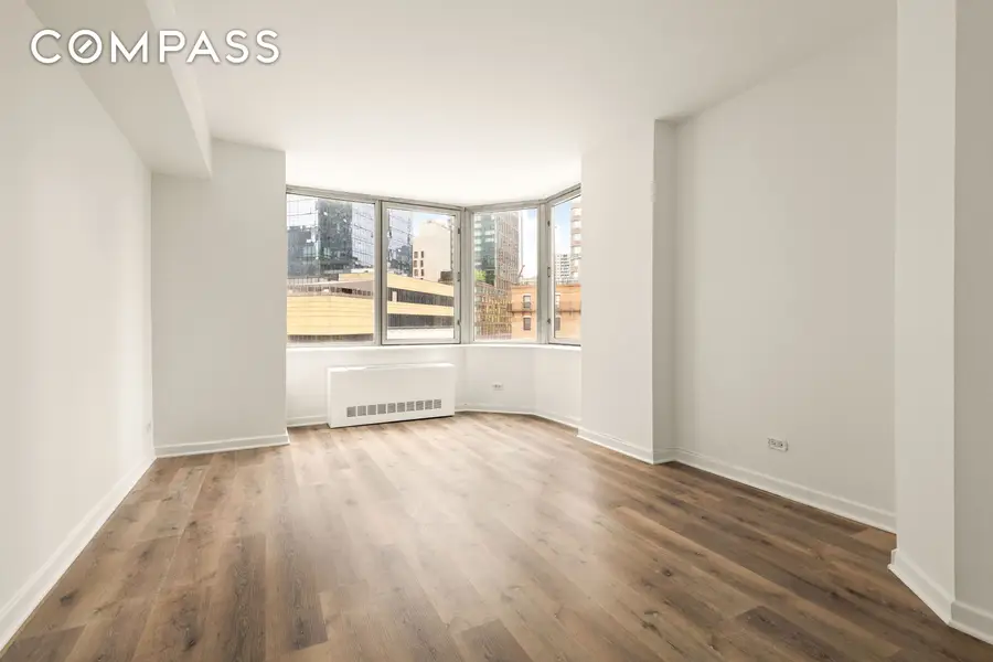 500 W 43rd Street #5C, Manhattan, NY 10036 - #2