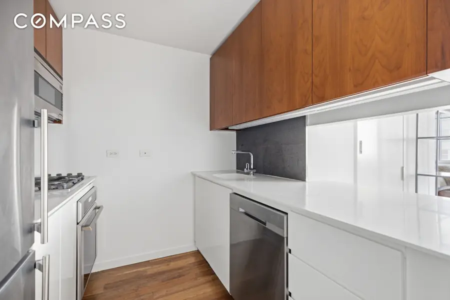 515 E 72nd Street #11EE, Manhattan, NY 10021 - #3