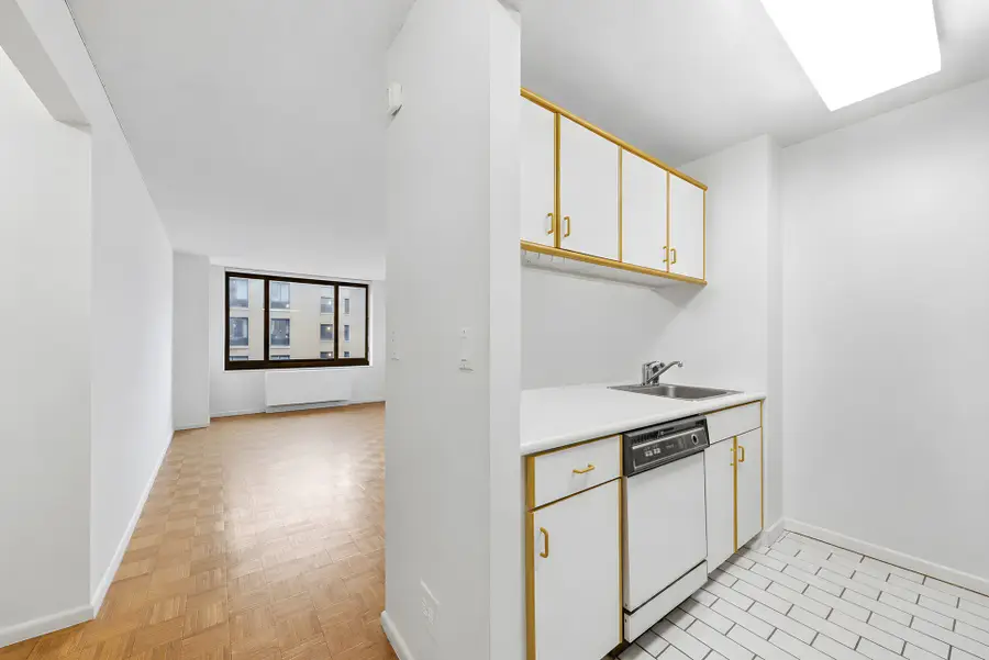 200 Rector Place #7-C, Manhattan, NY 10280 - #3