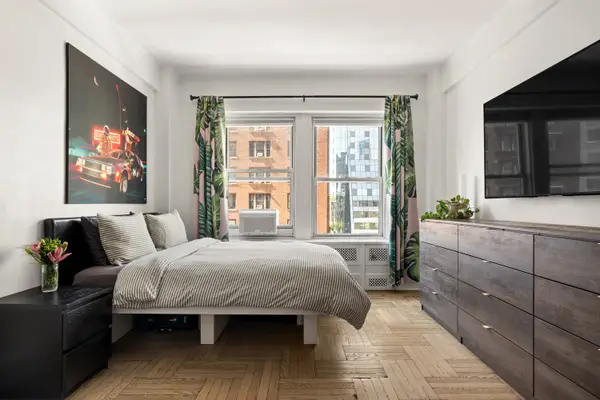 433 W 34th Street #9C, Manhattan, NY 10001