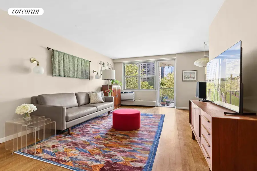 303 W 66th Street #5HE, Manhattan, NY 10069 - #3