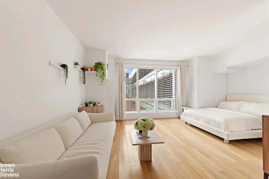 350 W 42nd Street #28H, Manhattan, NY 10036 - #2