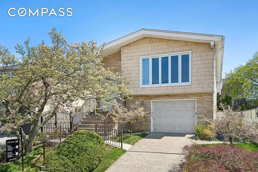 29 Athena Place, Staten Island, NY 10314 - #2