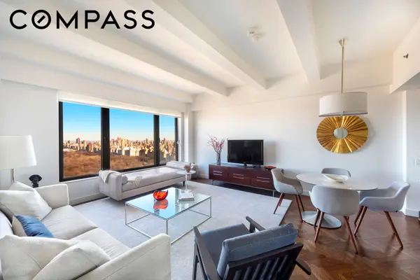 160 Central Park S #3903, Manhattan, NY 10019