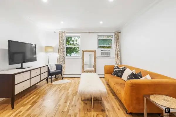 319 E 105th Street #2-D, Manhattan, NY 10029
