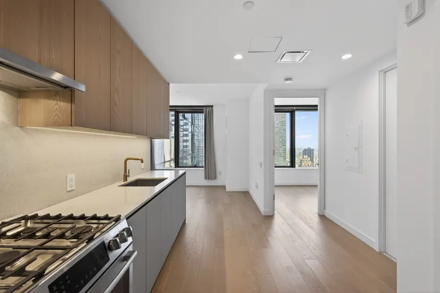 3 Court Square #3305, Long Island City, NY 11101 - #2