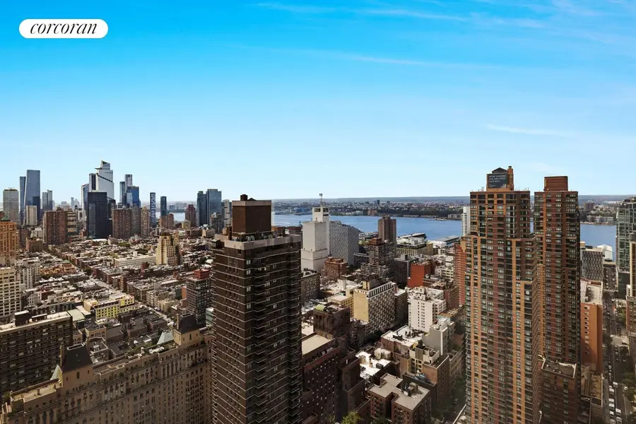 25 Columbus Circle #61G, New York, NY 10019 - #3