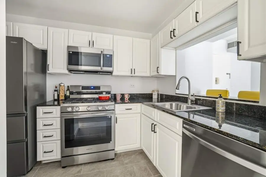 1400 Fifth Avenue #3L, New York, NY 10026 - #3