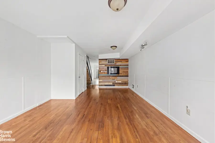 17 Tessa Court, Staten Island, NY 10304 - #2