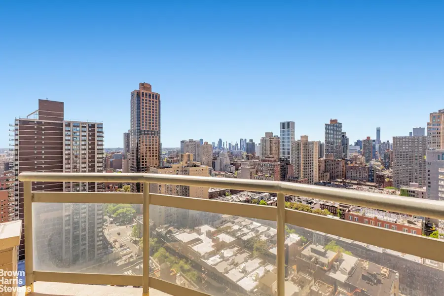 300 E 85th Street #2705, New York, NY 10028 - #2