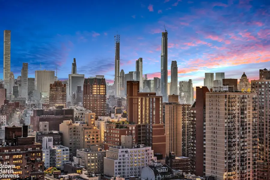 300 E 85th Street #2705, New York, NY 10028 - #3