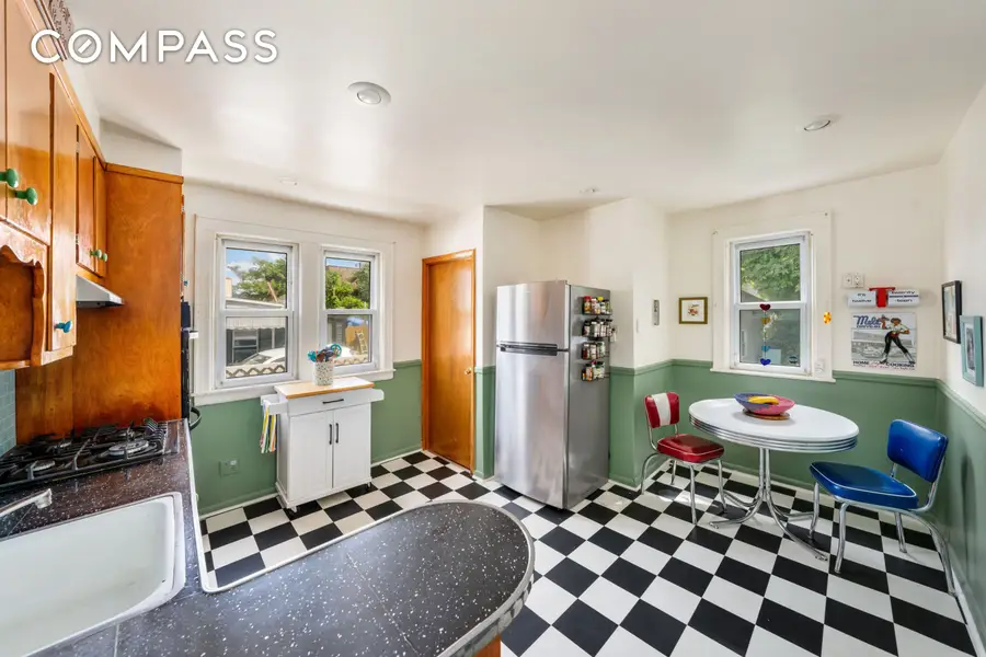 287 E 39th Street, Brooklyn, NY 11203 - #3