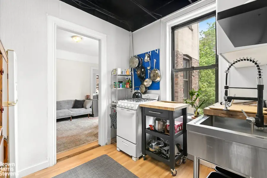 411 W 44th Street #25, Manhattan, NY 10036 - #2