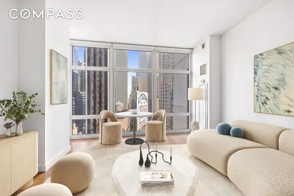 1600 Broadway #19F, Manhattan, NY 10019
