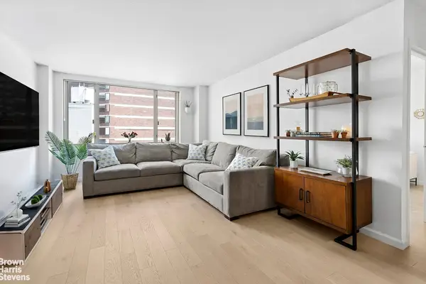 130 W 67th Street #9C, Manhattan, NY 10023