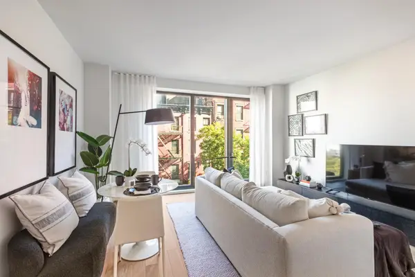 500 W 45th Street #603, Manhattan, NY 10036