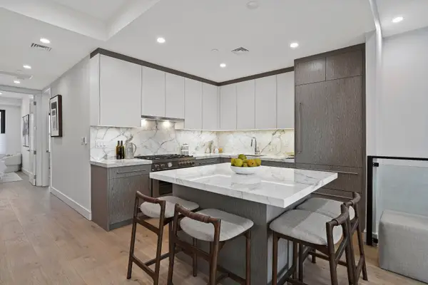 21-31 Shore Boulevard #1B, Queens, NY 11105