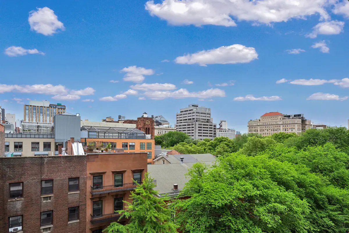 210 E 15th Street #8P, Manhattan, NY 10003 - #1