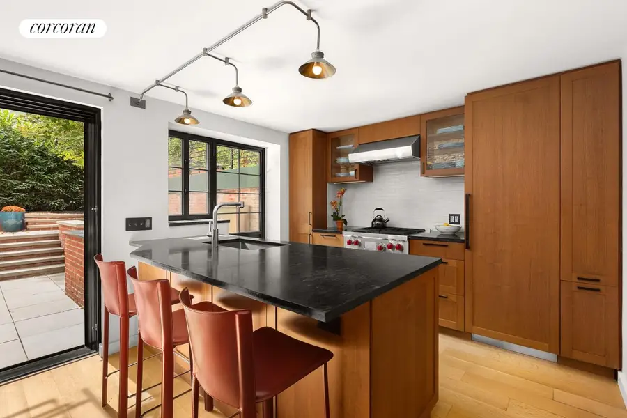 21 Bethune Street #GARDEN, Manhattan, NY 10014 - #2