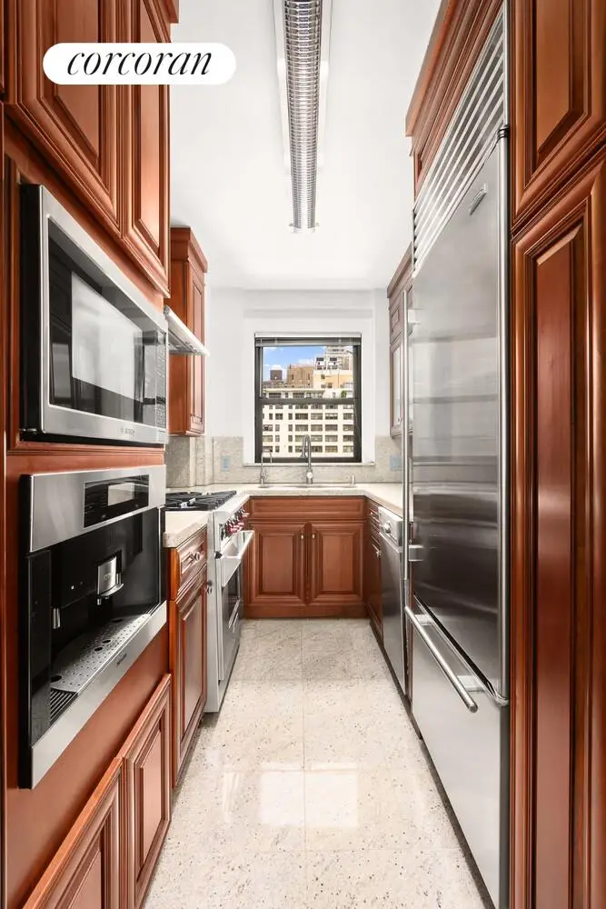 10 Mitchell Place #9G, Manhattan, NY 10017 - #3