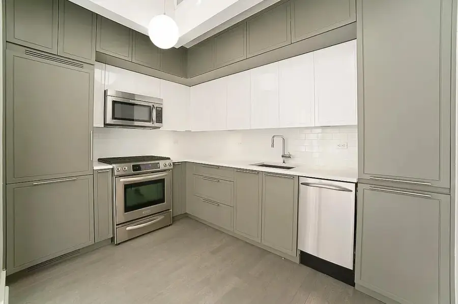416 W 52nd Street #324, Manhattan, NY 10019 - #2