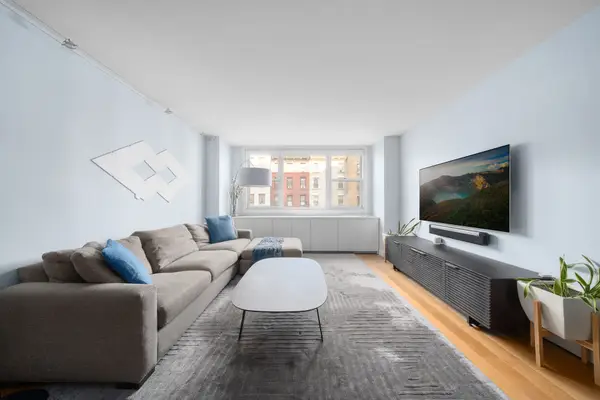77 7th Avenue #3H, Manhattan, NY 10011