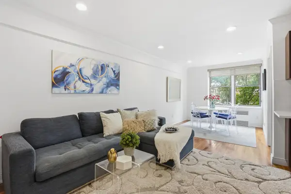 30 E 9th Street #3-AA, Manhattan, NY 10003