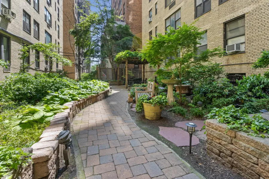 414 E 52nd Street #6F, Manhattan, NY 10022 - #2