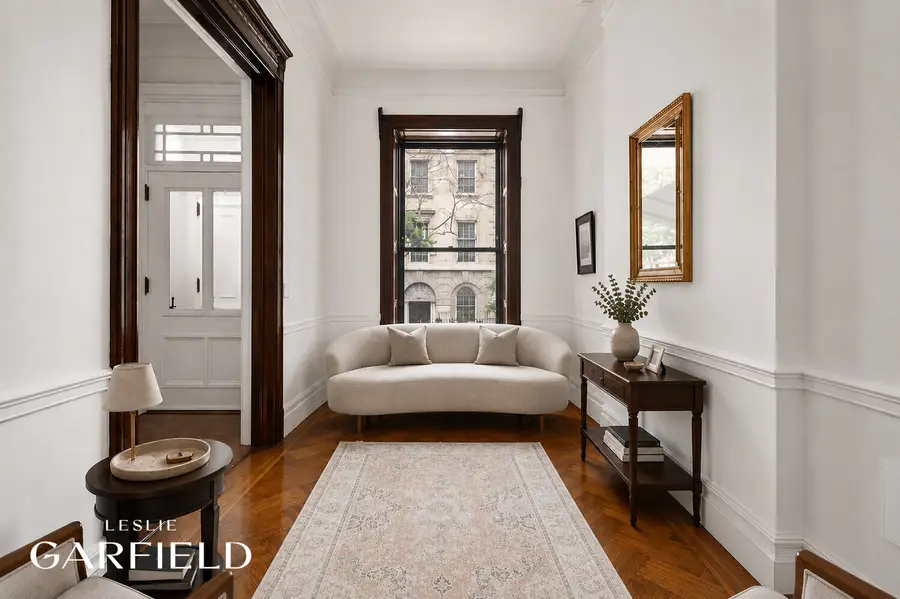 38 E 70th Street, New York, NY 10021 - #3