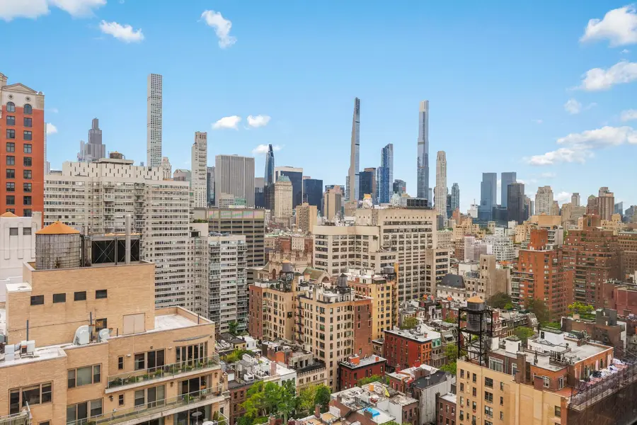 190 E 72nd Street #27D, Manhattan, NY 10021 - #2