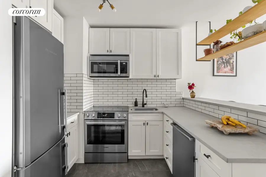 240 E 47th Street #2E, New York, NY 10017 - #3
