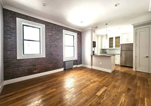21-28 35th Street #2G, Queens, NY 11105