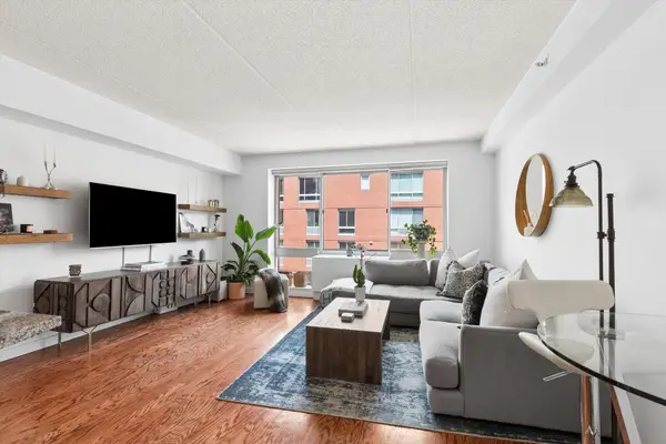 555 W 23rd Street #S-12R, Manhattan, NY 10011