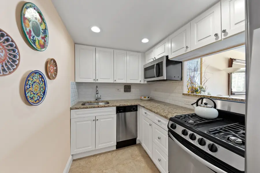 435 E 65th Street #11E, Manhattan, NY 10065 - #3