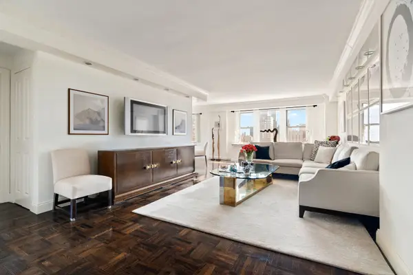 360 E 72nd Street #C2501, Manhattan, NY 10021
