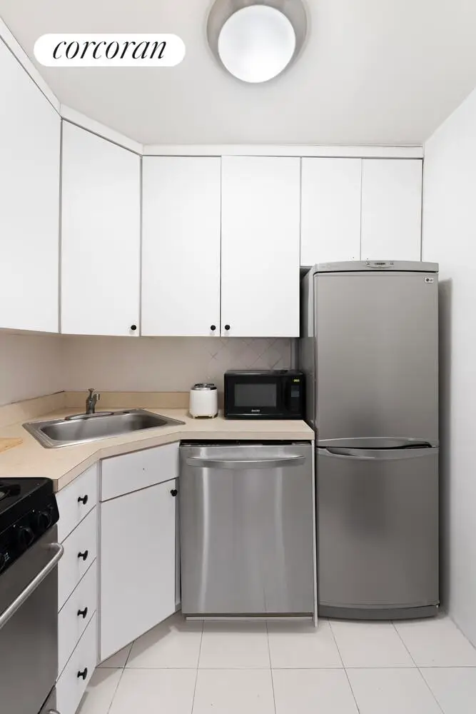 330 E 49th Street #10G, Manhattan, NY 10017 - #3