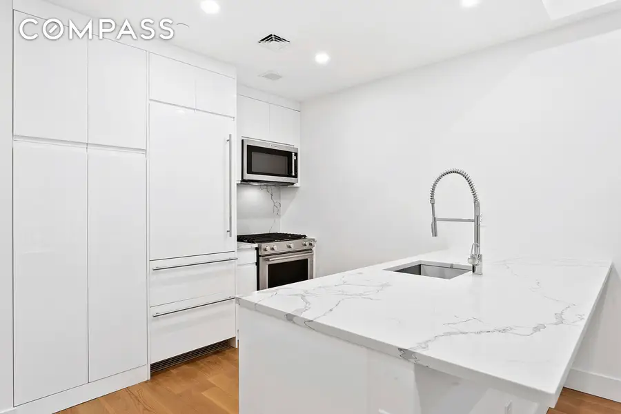 21 Powers Street #2A, Brooklyn, NY 11211 - #2