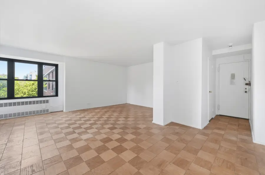 208 E Broadway #J602, New York, NY 10002 - #3
