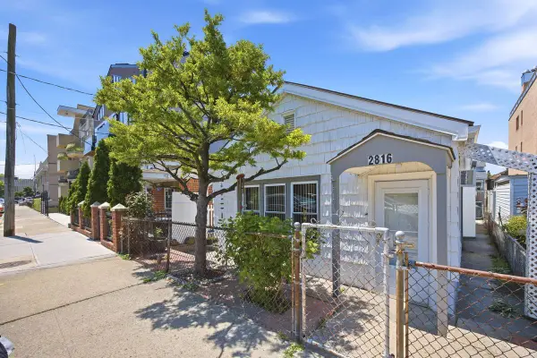 2816 Brown Street, Brooklyn, NY 11235