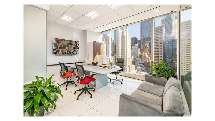 50 W 47th Street #2007, Manhattan, NY 10036 - #2