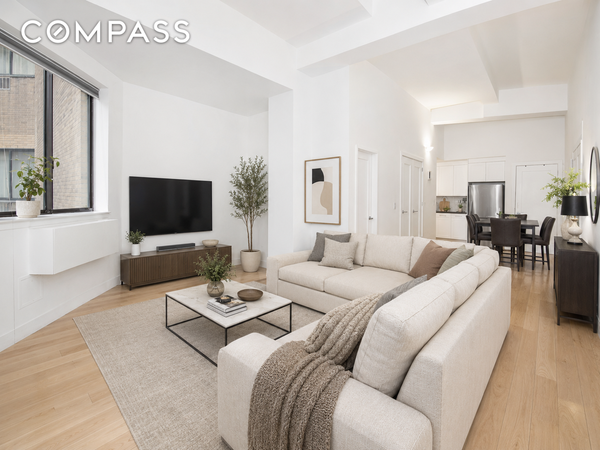 310 E 46th Street #7W, Manhattan, NY 10017
