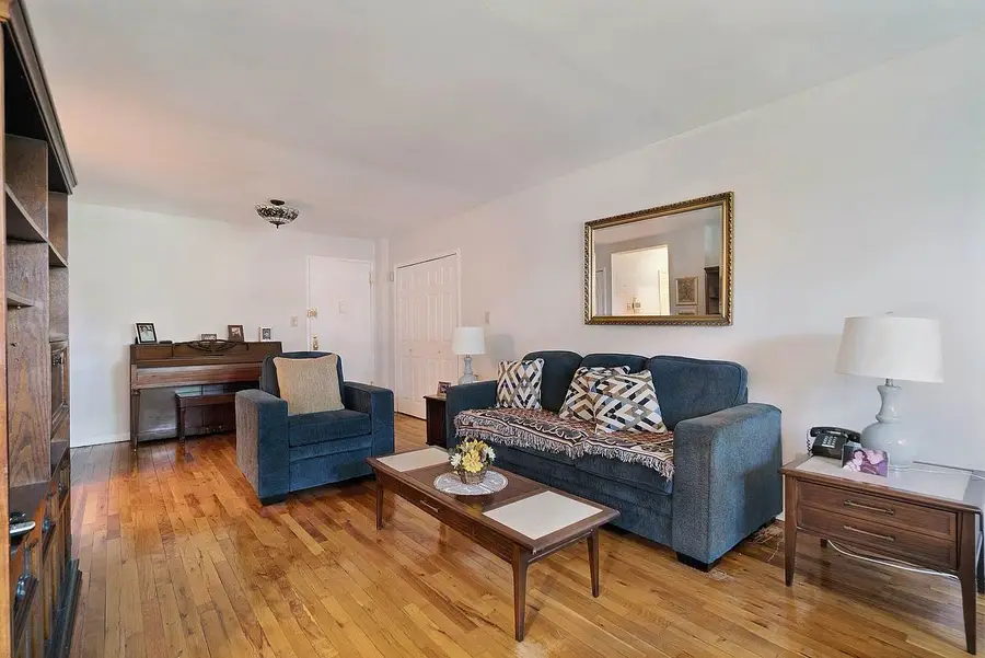 1130 Stadium Avenue #4-E, Bronx, NY 10465 - #2