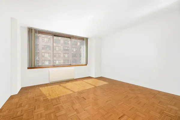 235 E 40th Street #9I, Manhattan, NY 10016