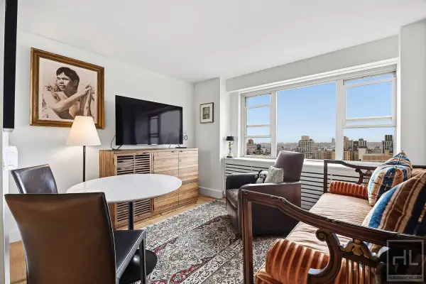 100 W 93rd Street #21E, Manhattan, NY 10025