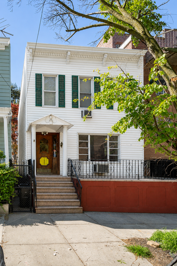 65-26 38th Avenue, Queens, NY 11377