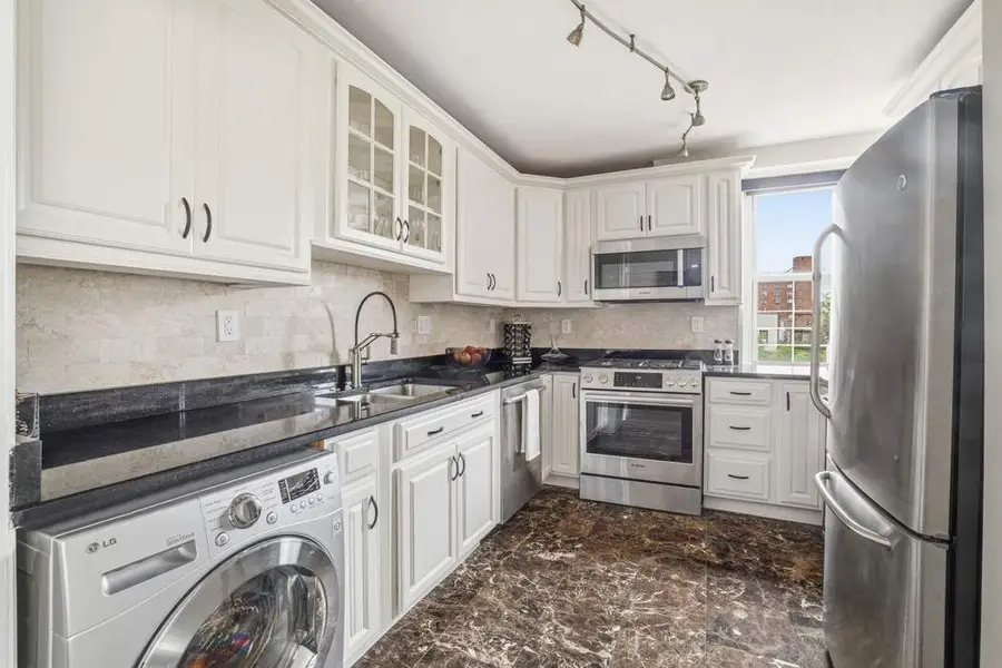360 W 22nd Street #8M, Manhattan, NY 10011 - #3